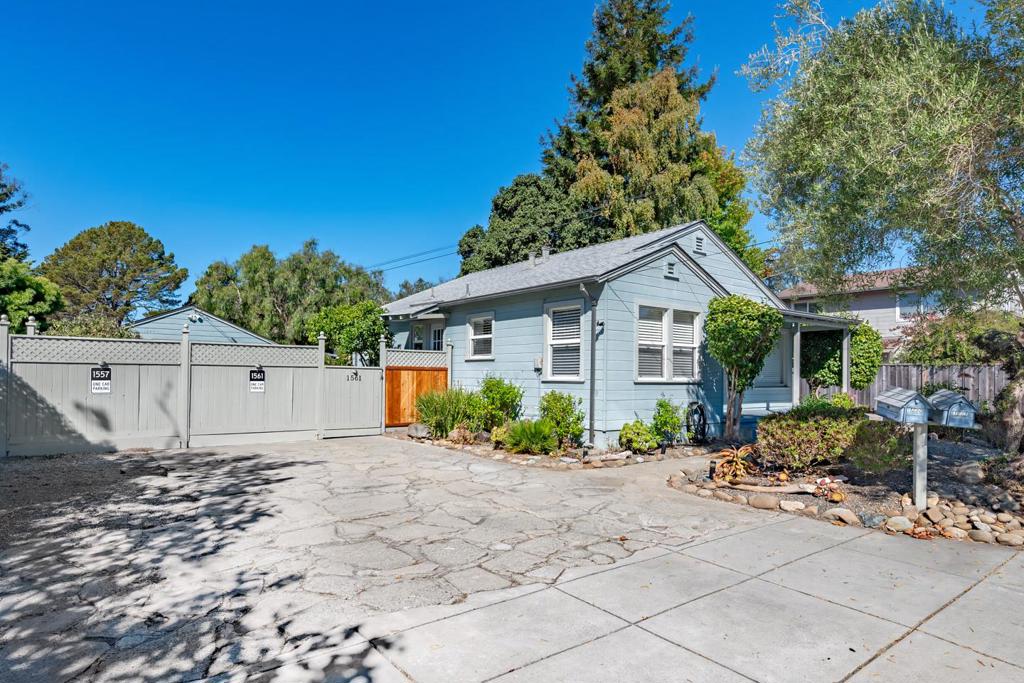 15571561 30th Avenue