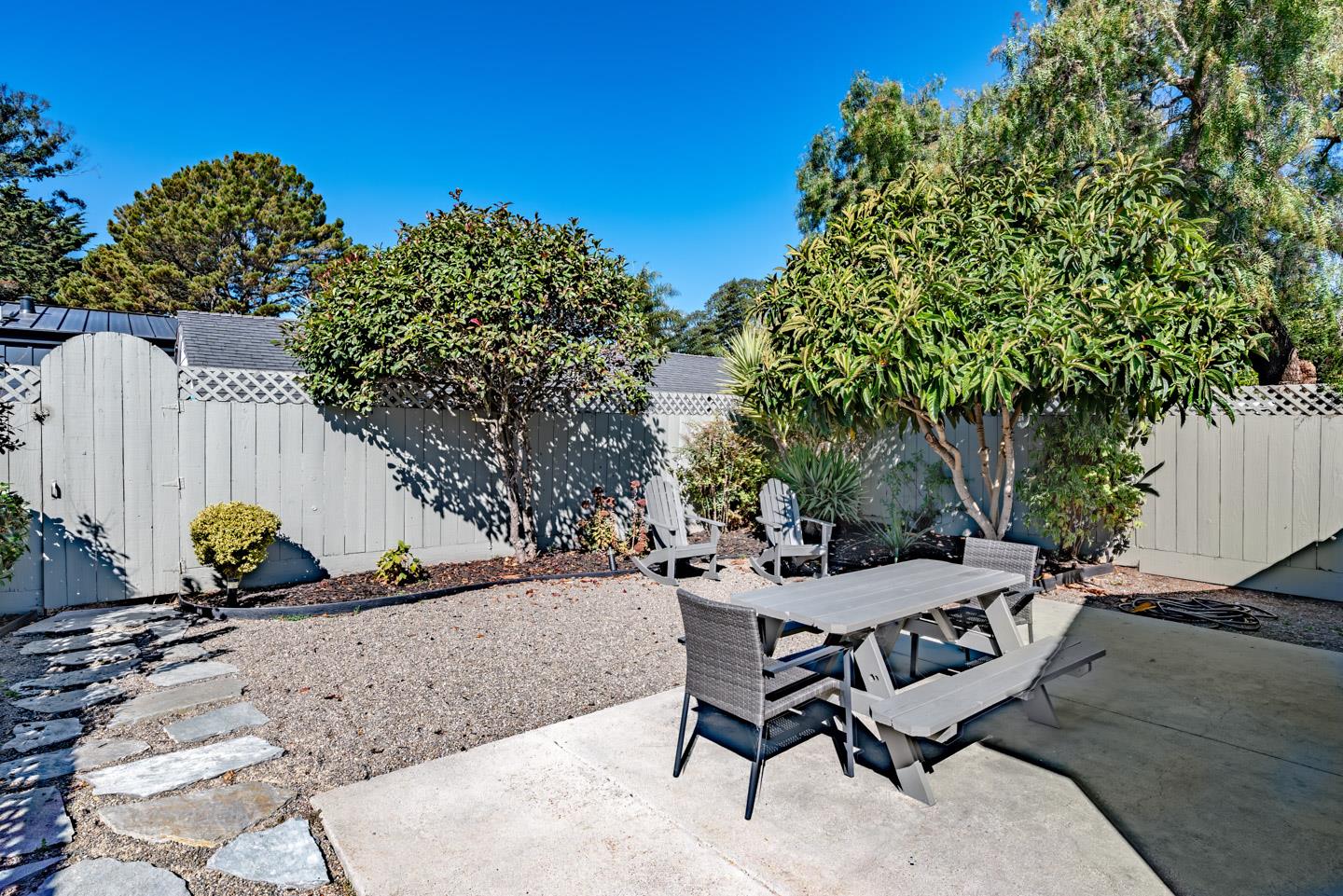 1557-1561 30th Avenue