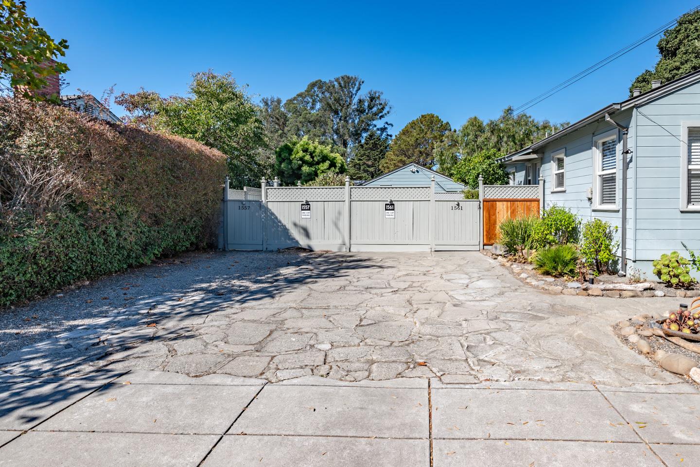 1557-1561 30th Avenue