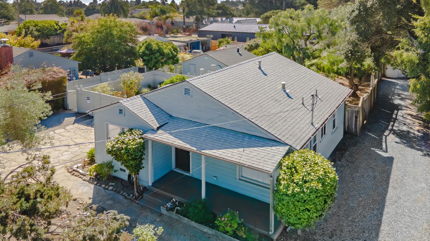 1557-1561 30th Avenue