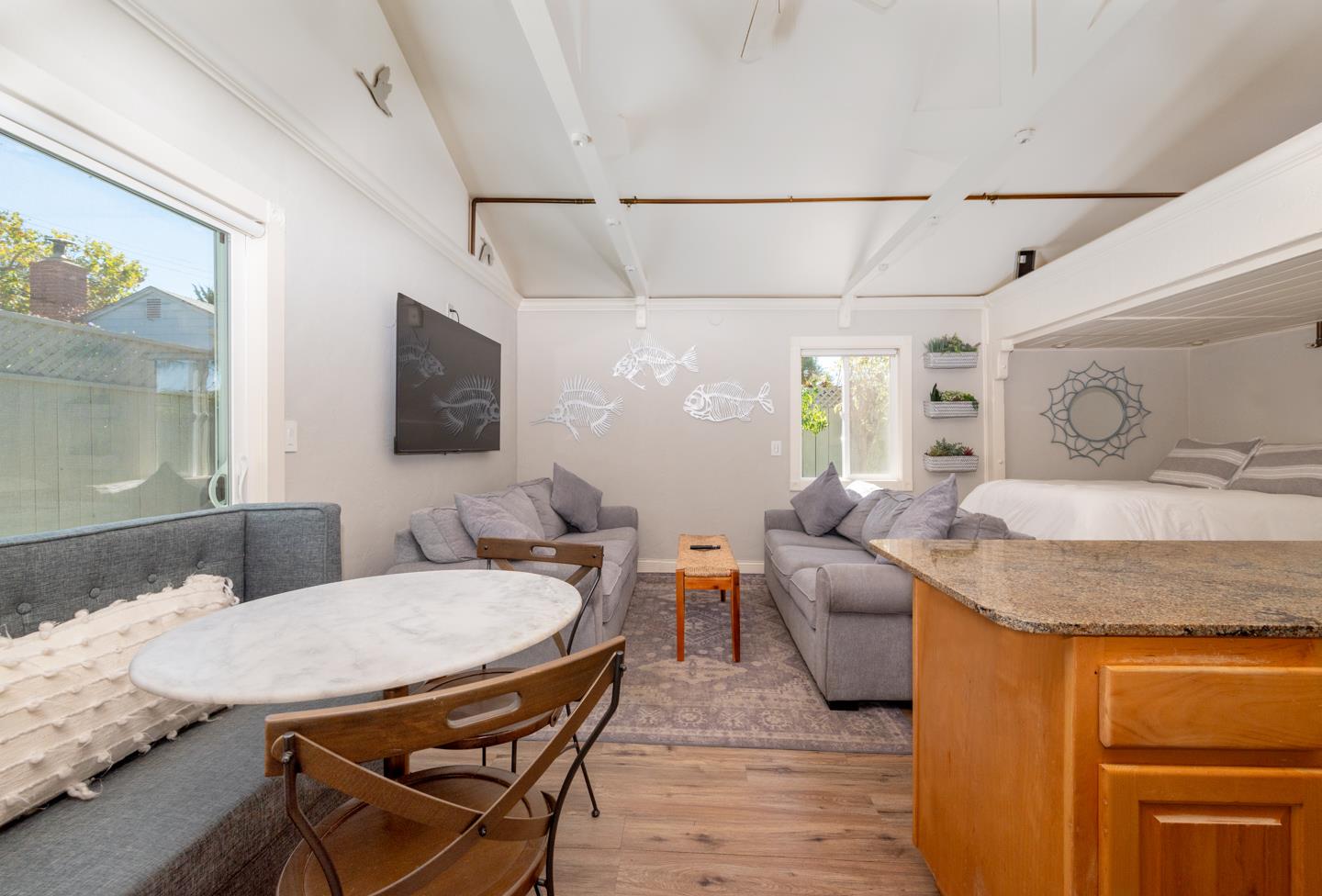 1557-1561 30th Avenue