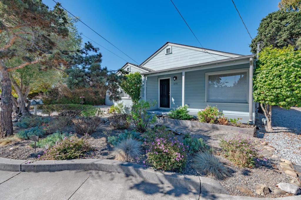 15571561 30th Avenue