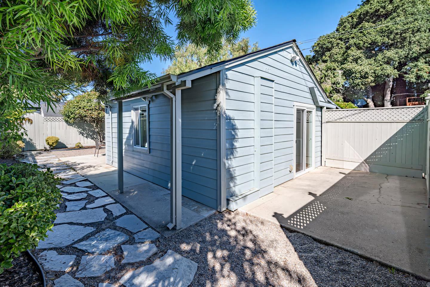 1557-1561 30th Avenue