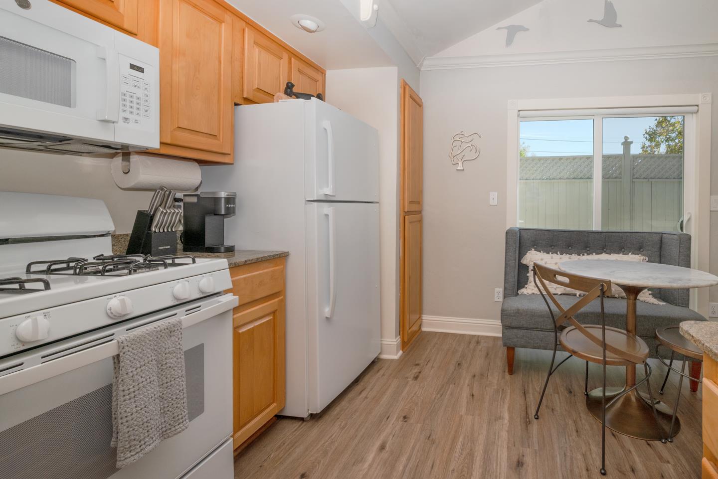 1557-1561 30th Avenue