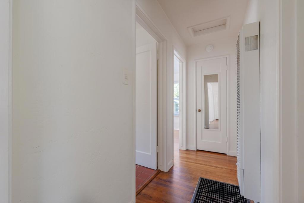 15571561 30th Avenue