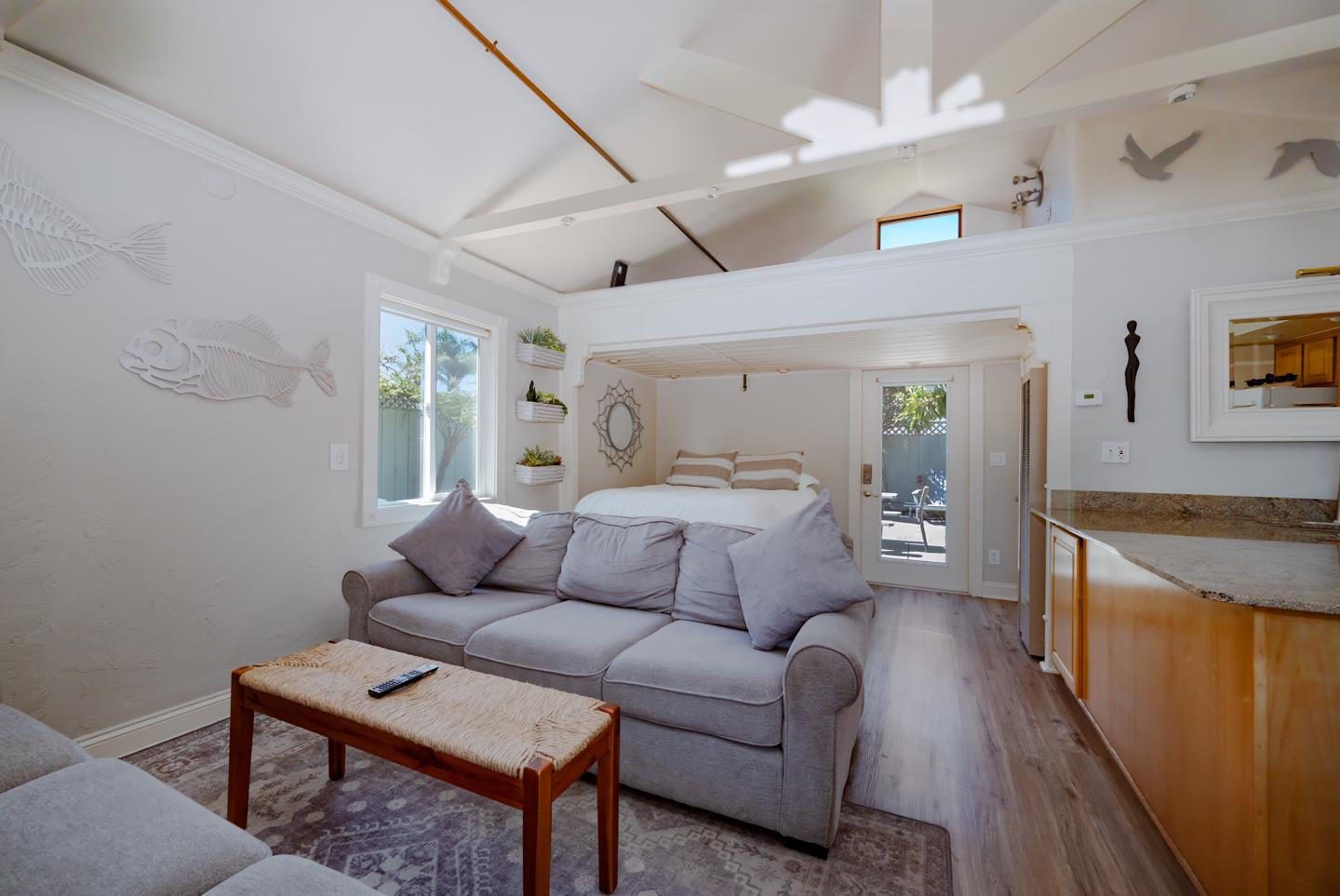 1557-1561 30th Avenue