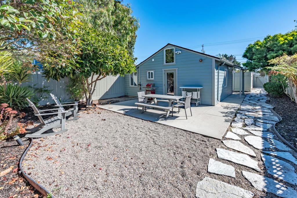 15571561 30th Avenue