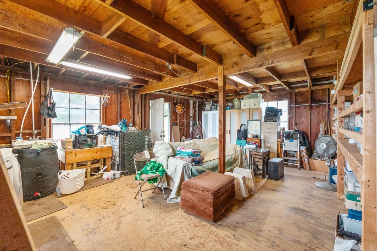 648 Farasi Lane