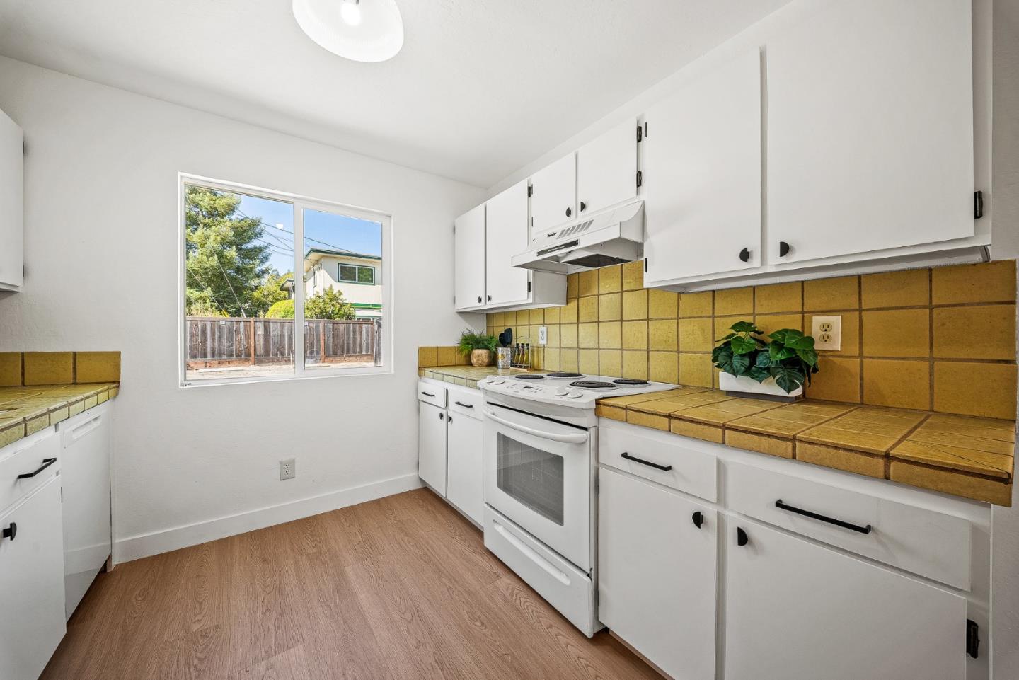 3268 Mission Drive