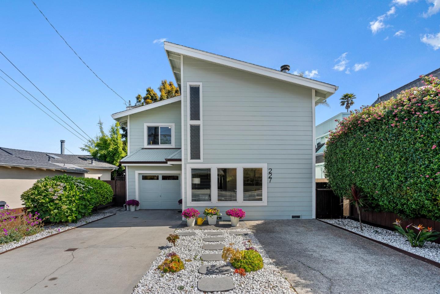 227 Center Avenue