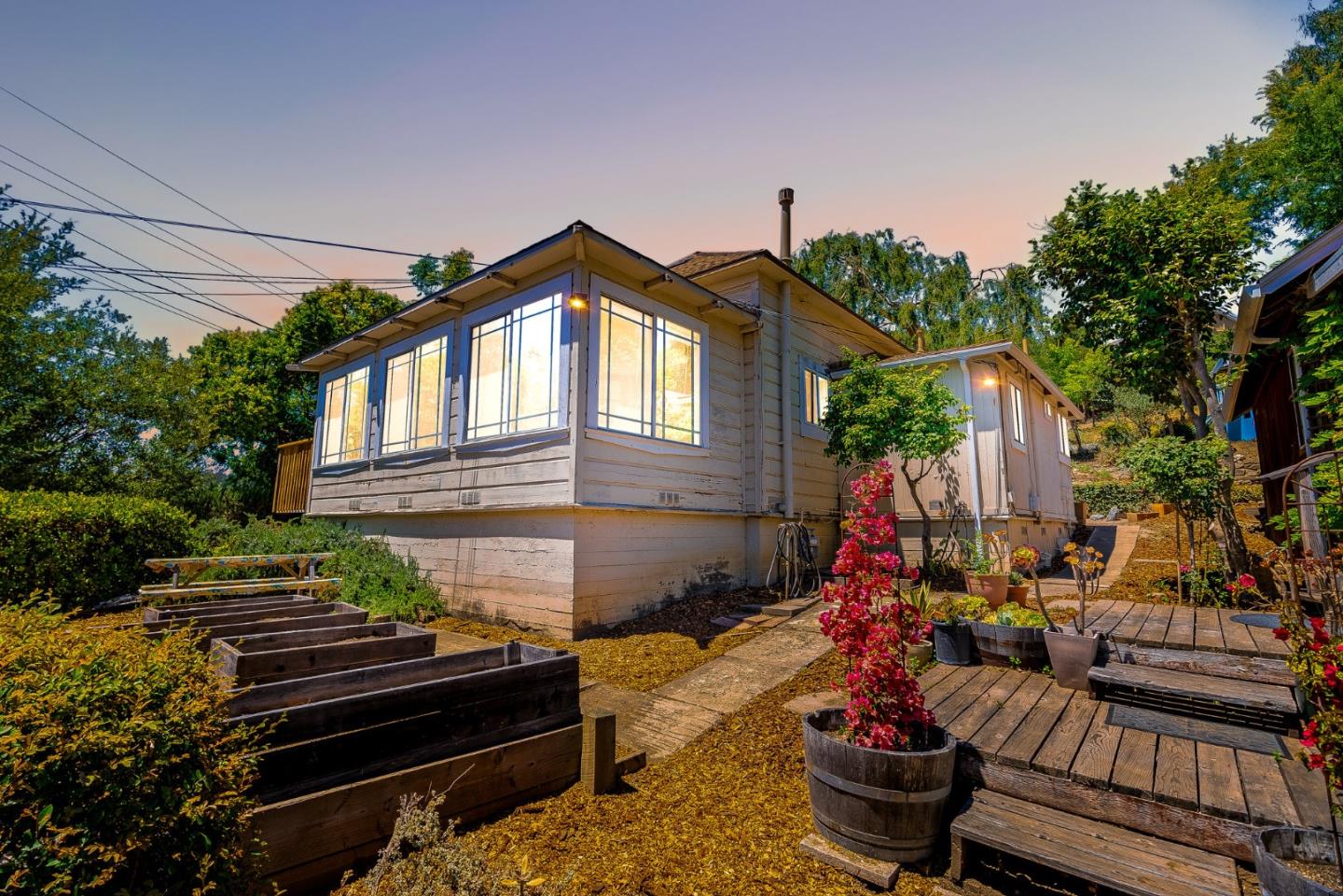 1284 Amesti Road