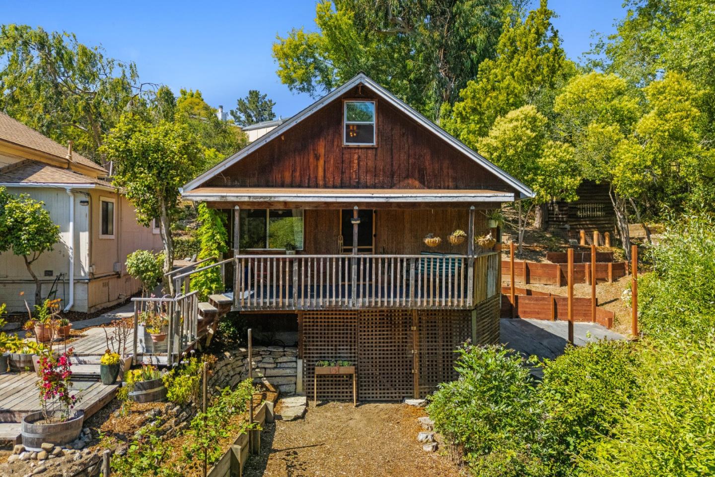 1284 Amesti Road