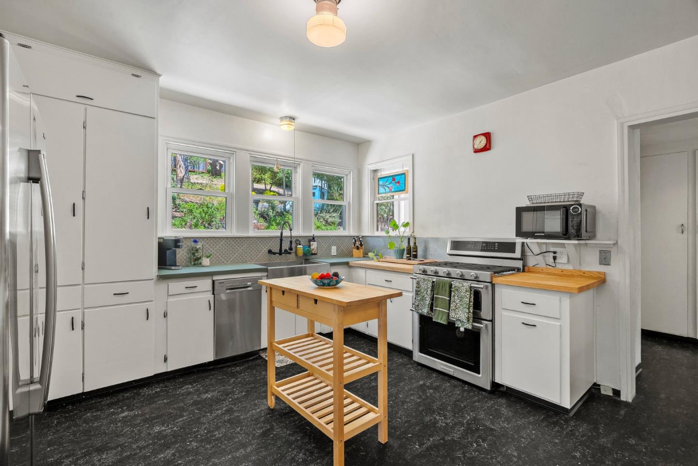 1284 Amesti Road