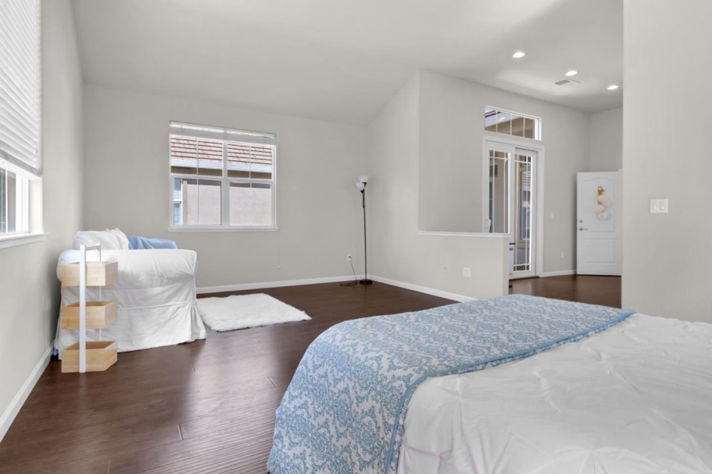 820 Via Vaquero Norte