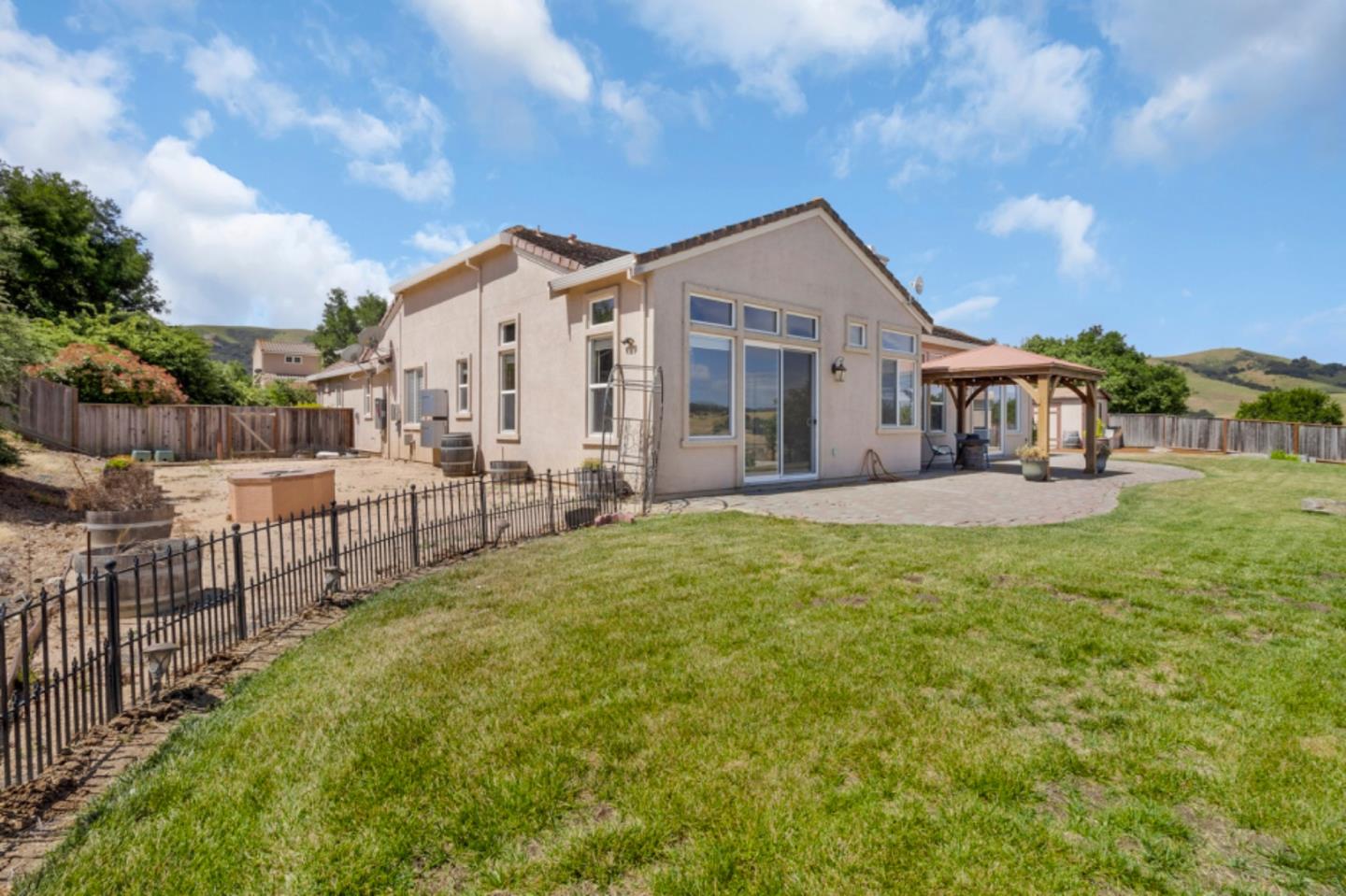 820 Via Vaquero Norte