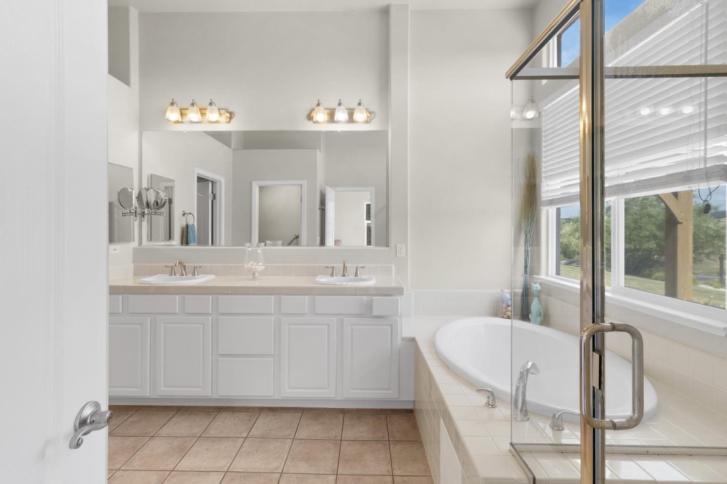 820 Via Vaquero Norte