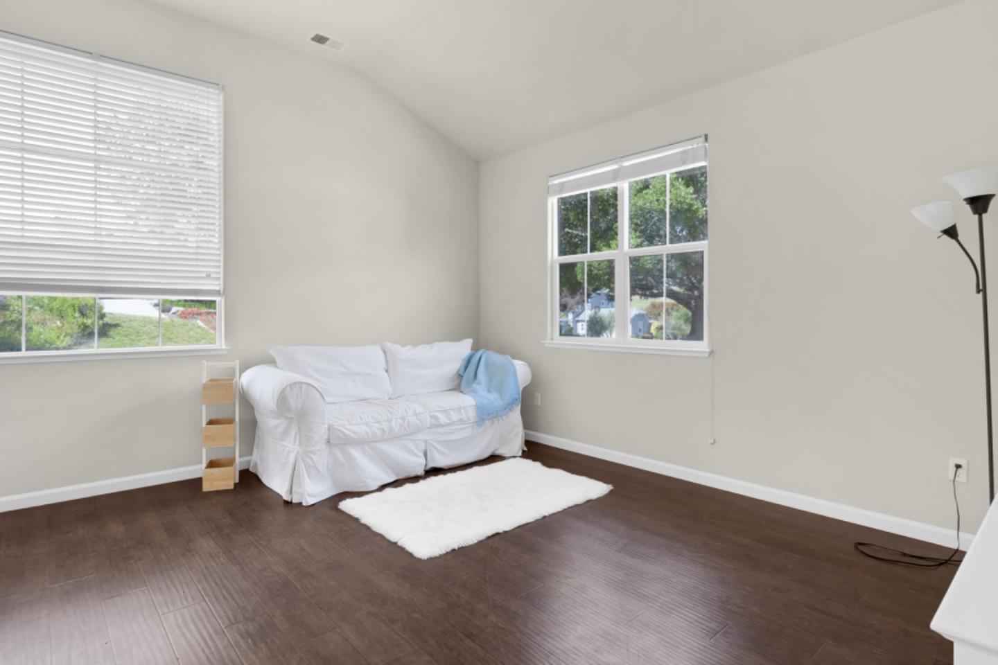 820 Via Vaquero Norte