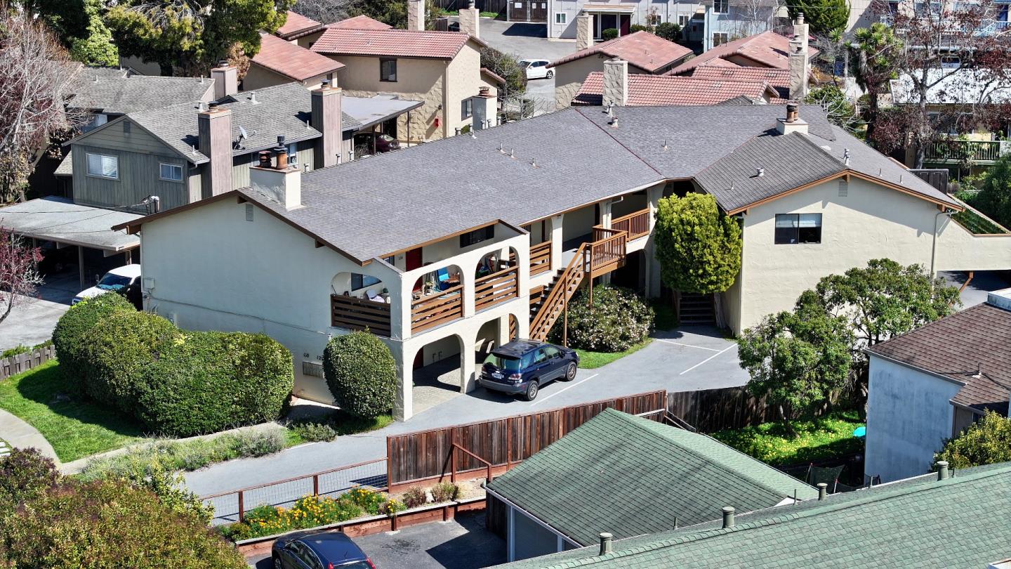 110 Lloyd Court
