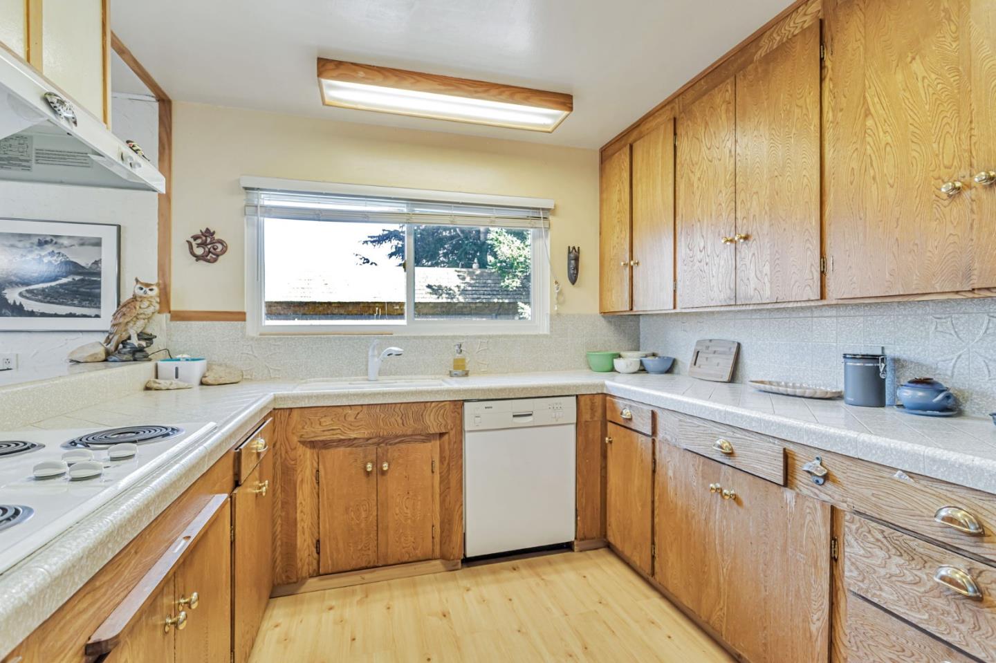 1020 Green Valley Road