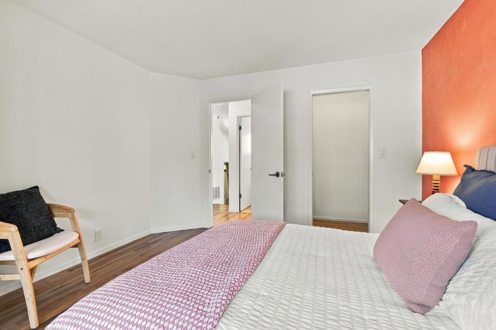 2907 Crocker