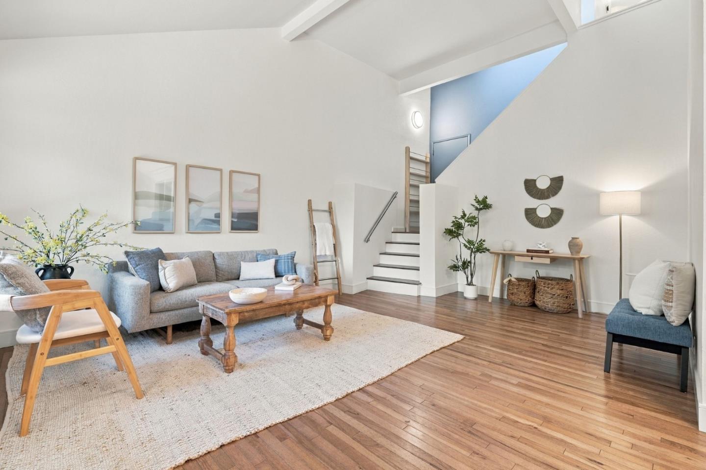 2907 Crocker