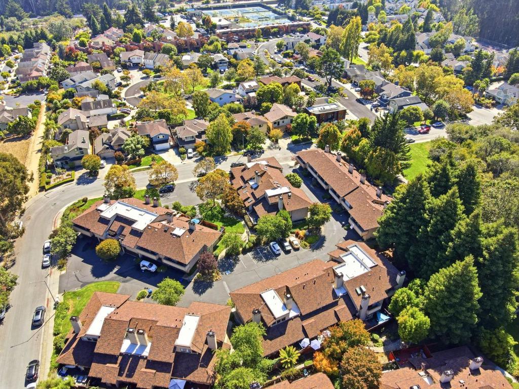 2907 Crocker