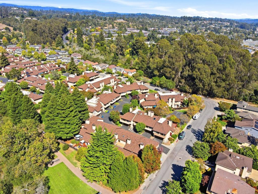 2907 Crocker