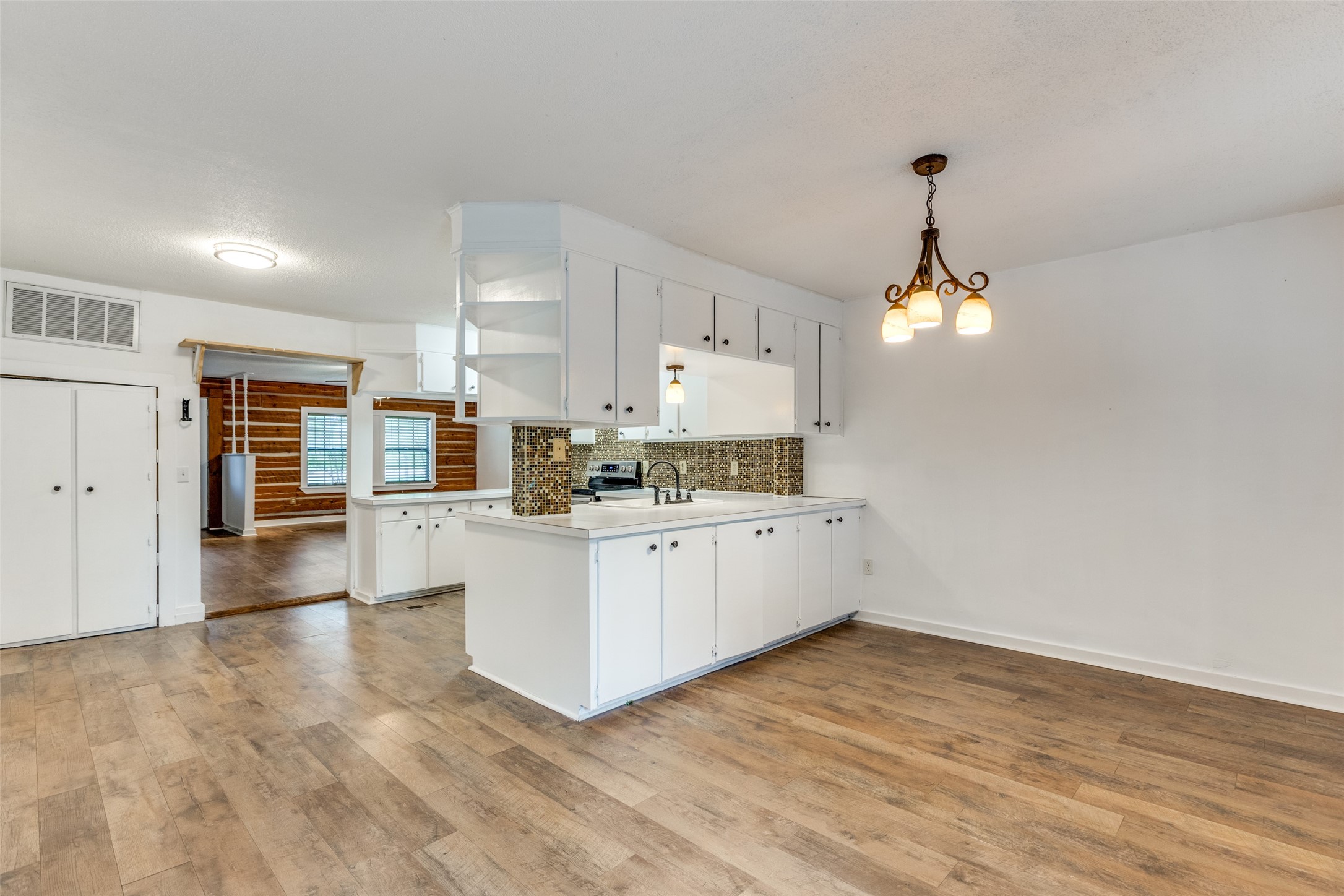 763 Cedar Oak Drive