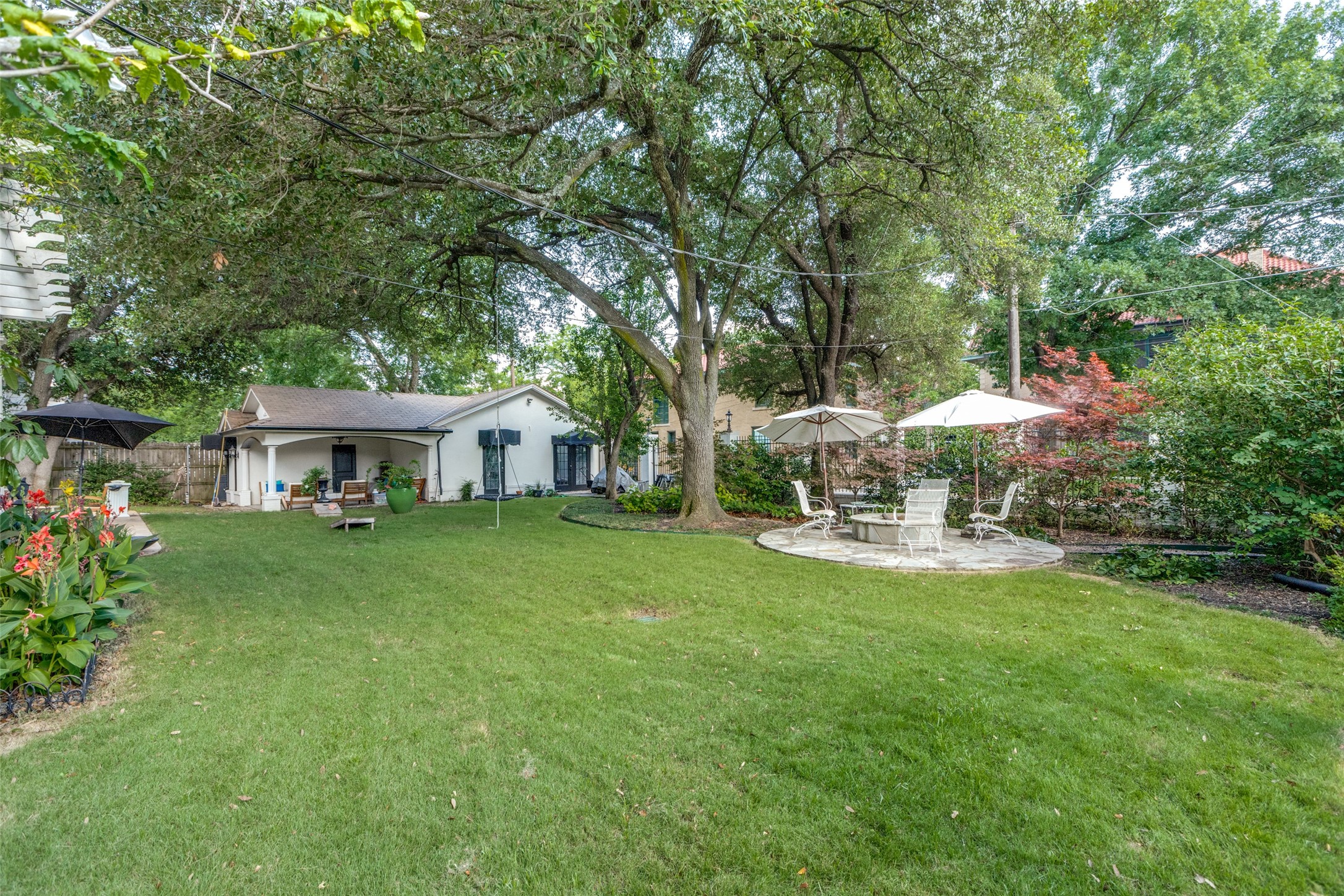 1130 W Bond Street