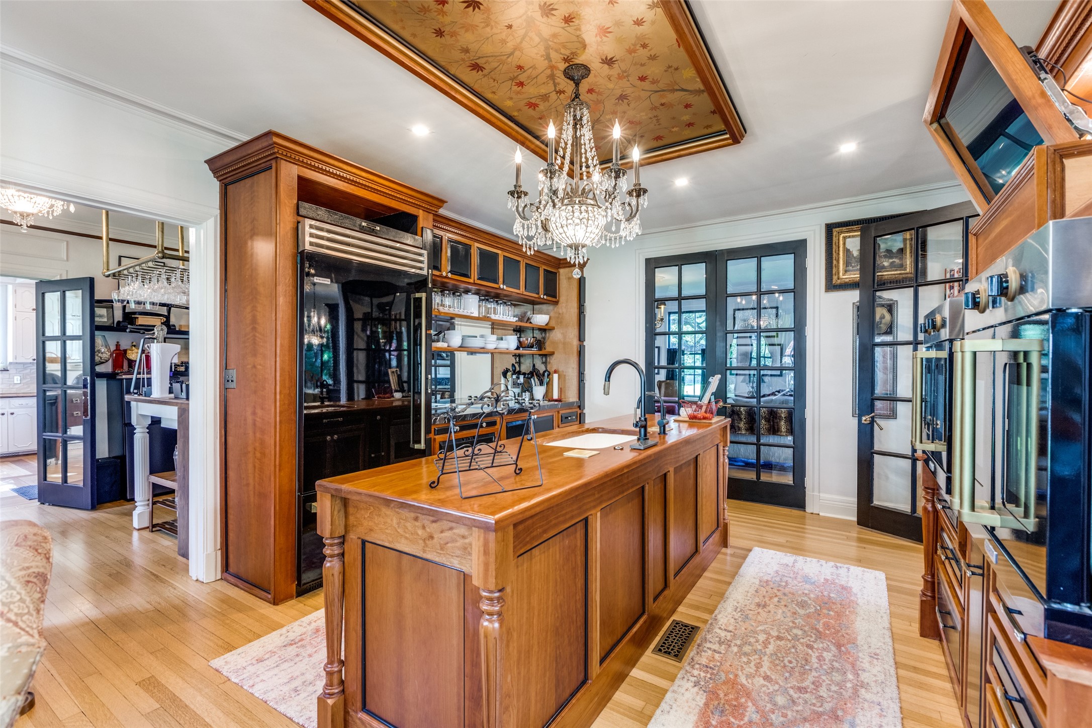 1130 W Bond Street