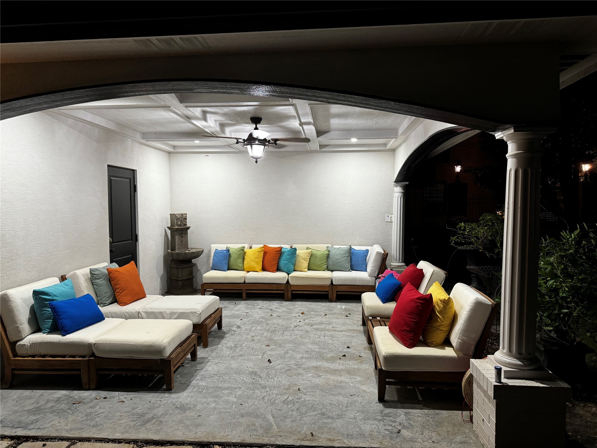 1130 W Bond Street