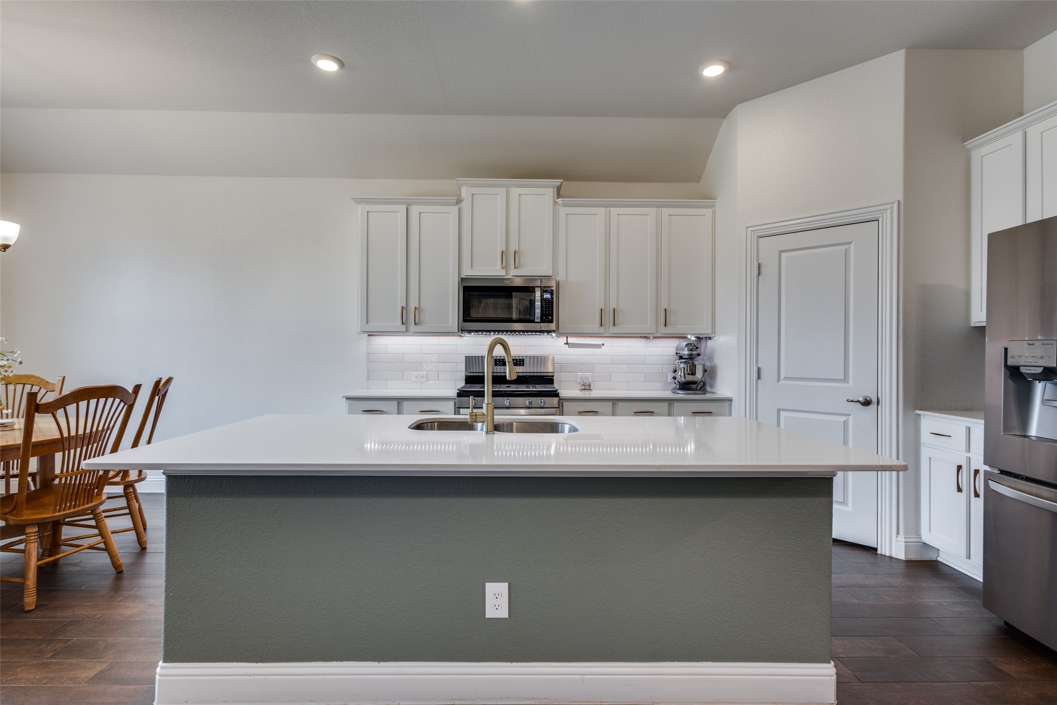 11033 Gold Pan Trail