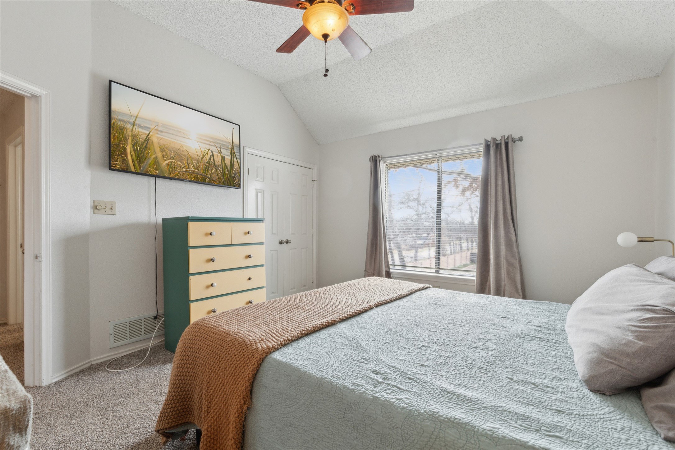 3199 Meadowview Drive