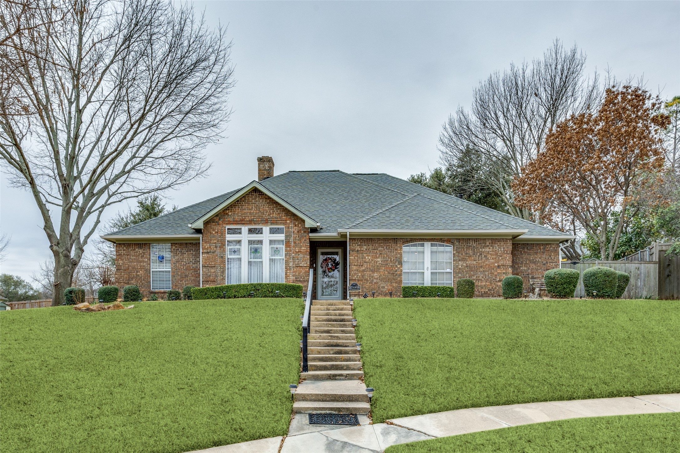 2120 Meadowview Court