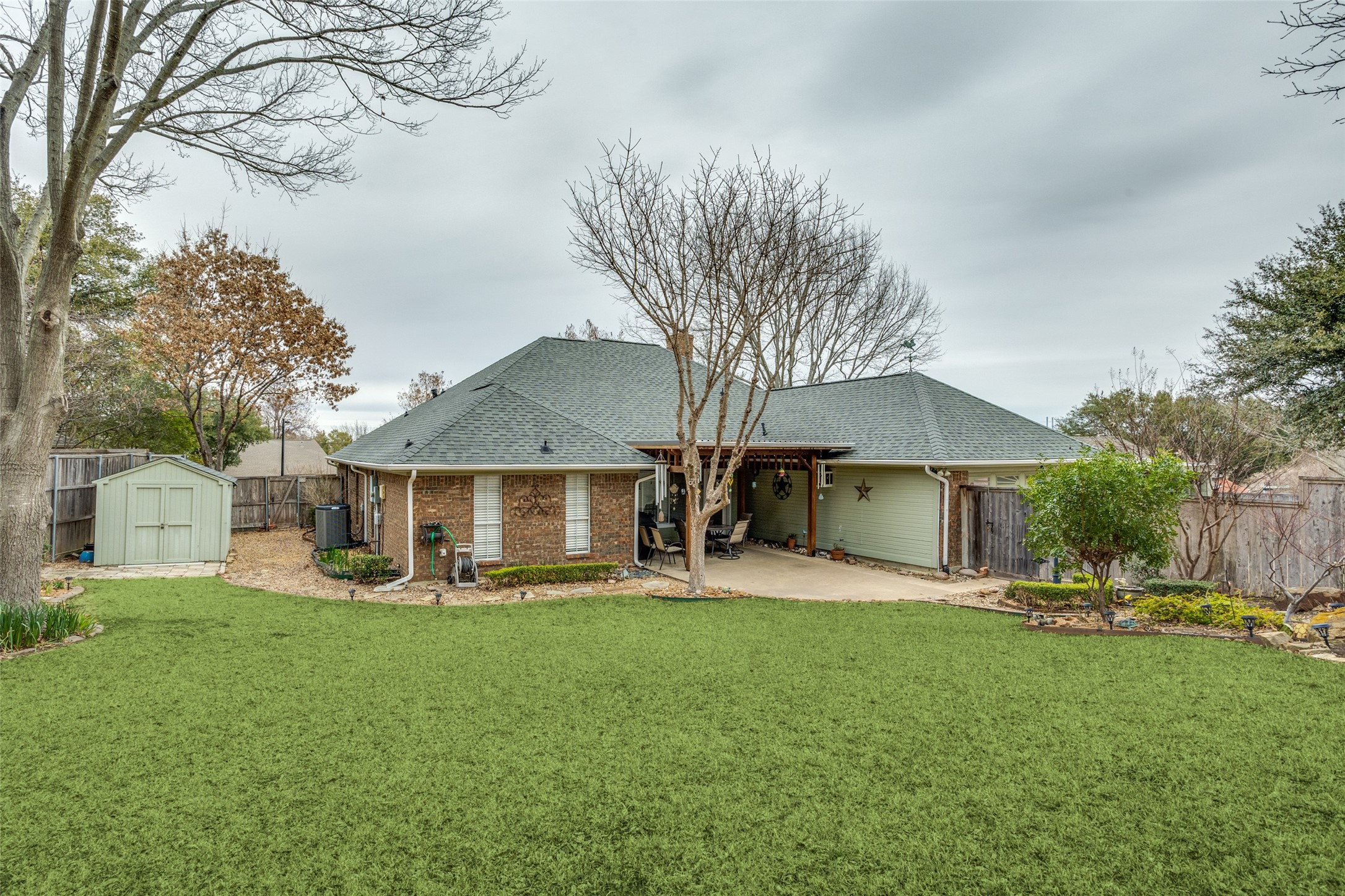 2120 Meadowview Court