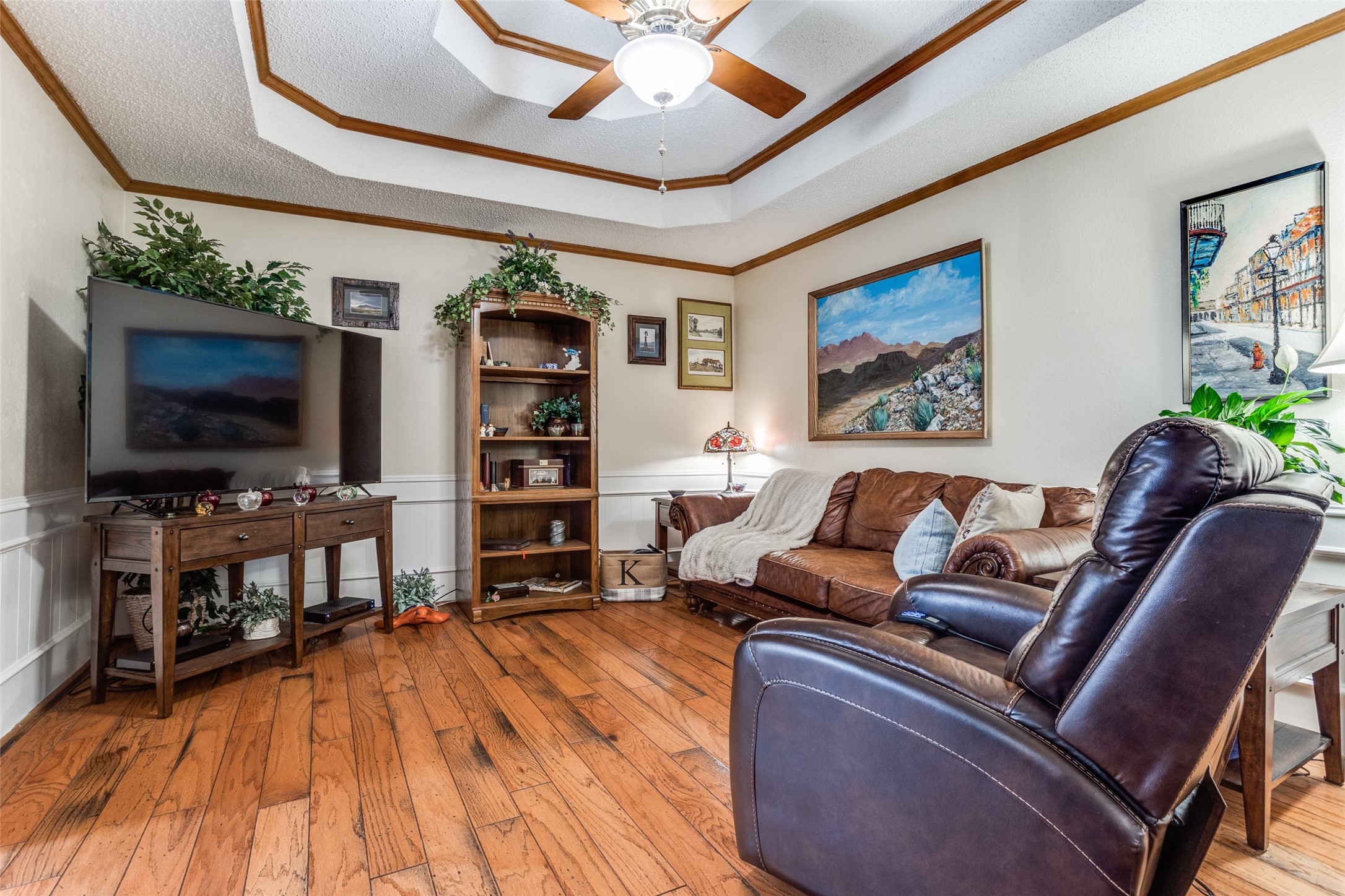 2120 Meadowview Court