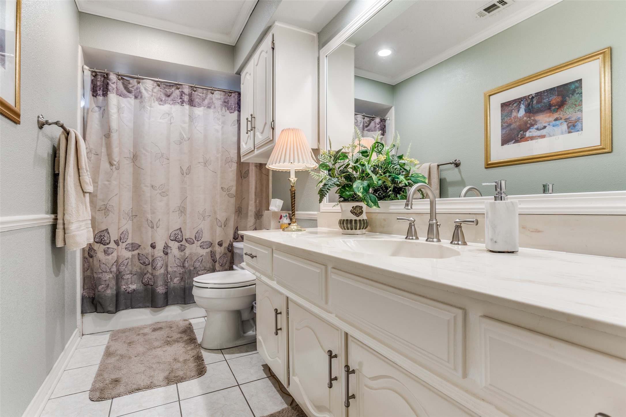 2120 Meadowview Court