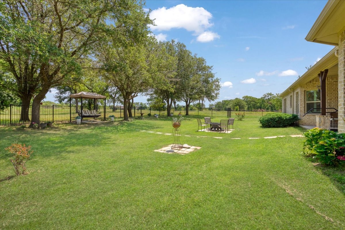 577 Roberts Run