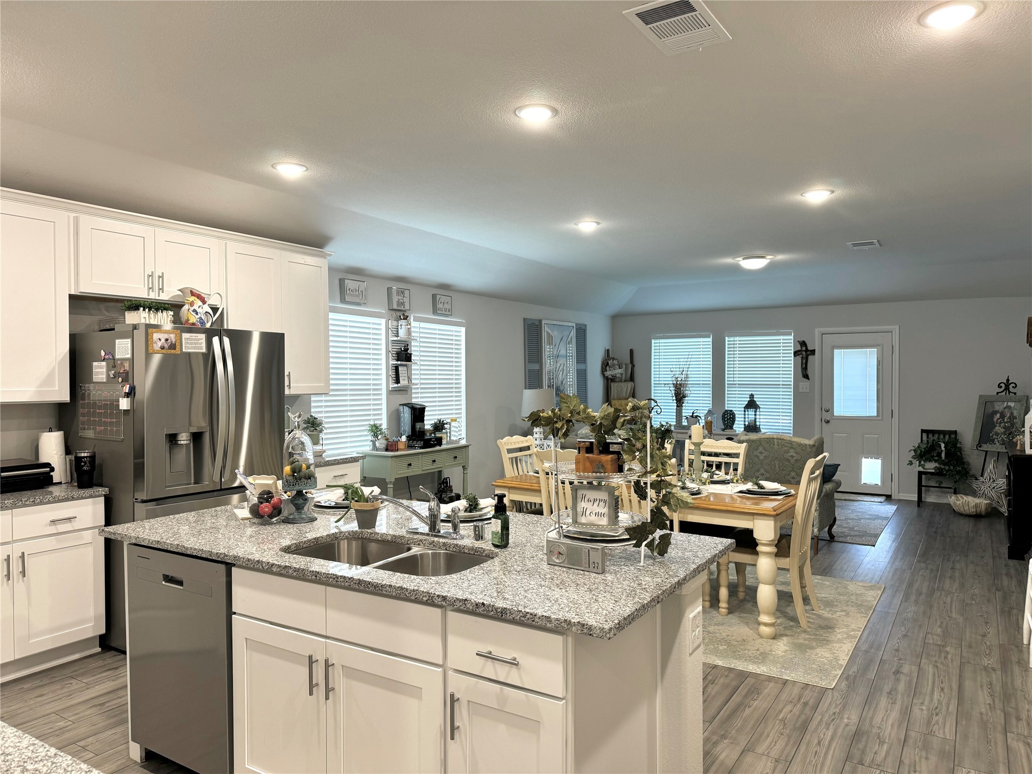 608 N Rain Barrel Place