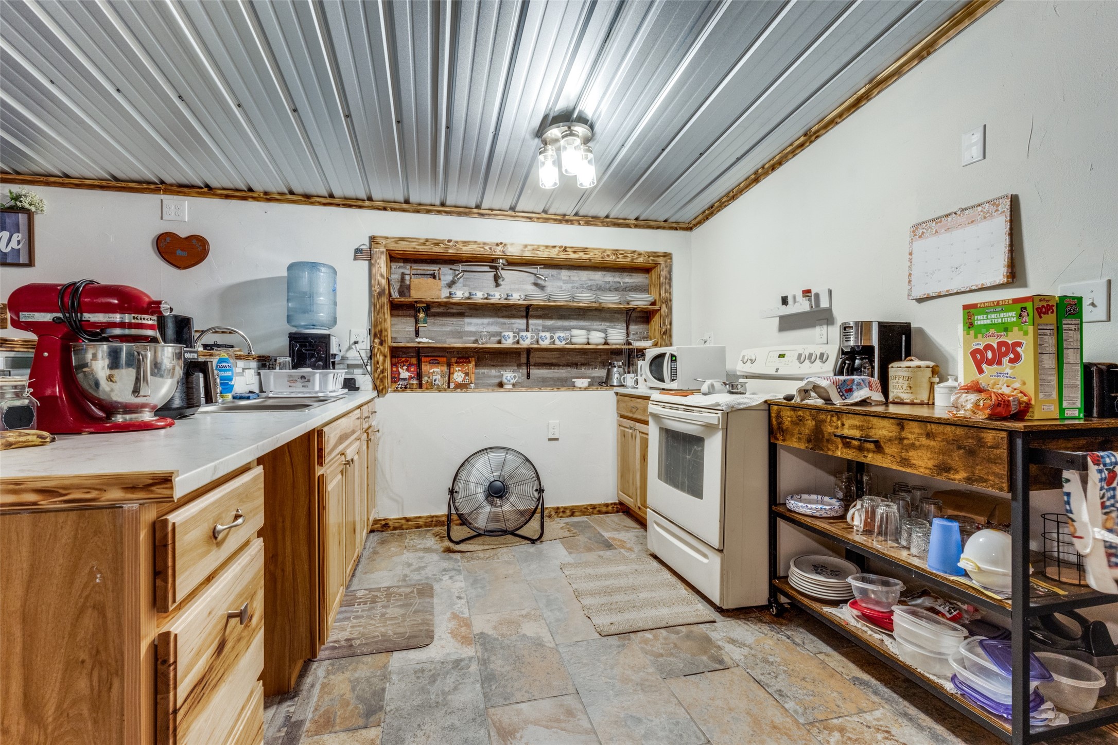 1590 Farm Road 2352