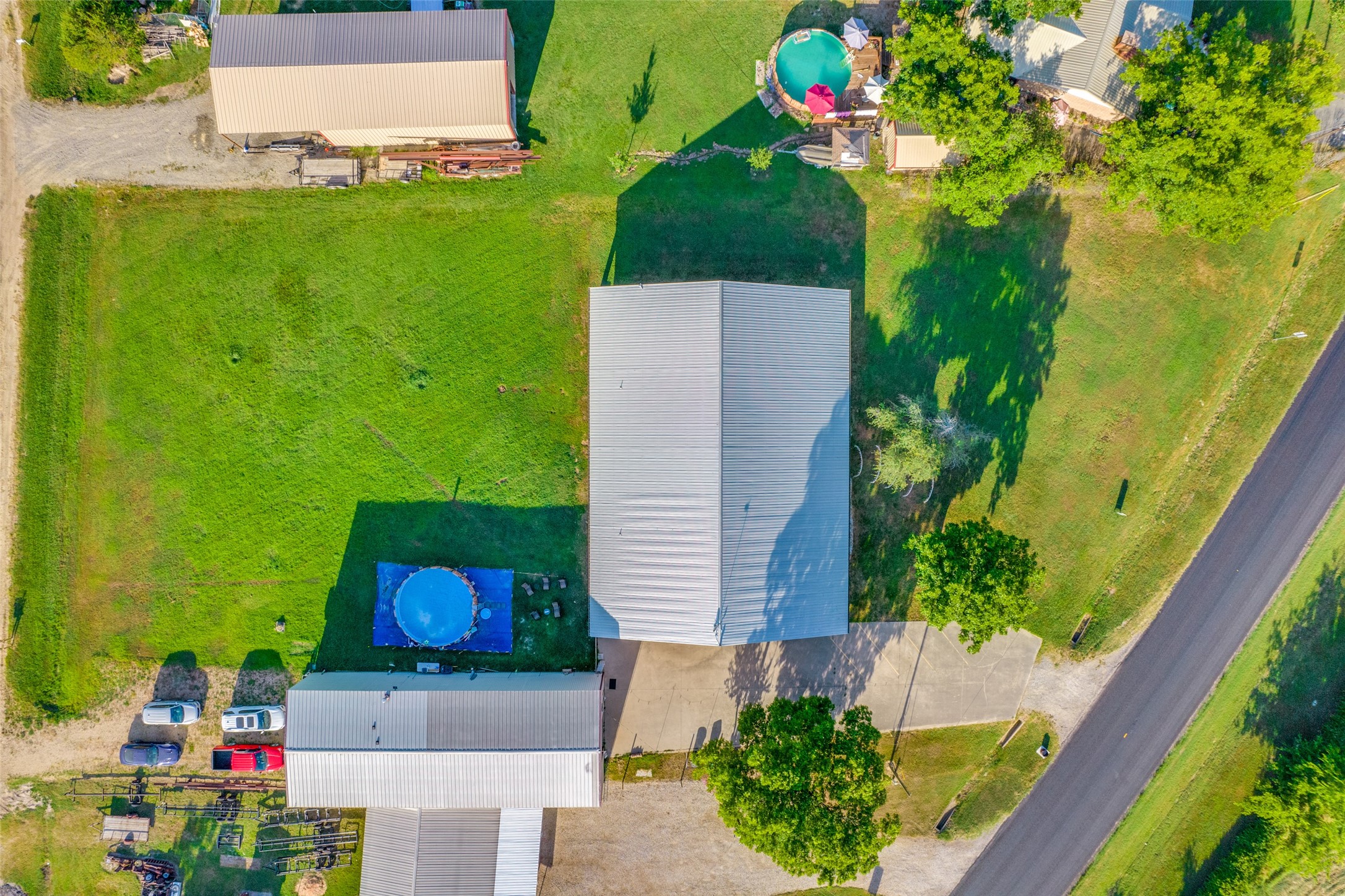 1590 Farm Road 2352