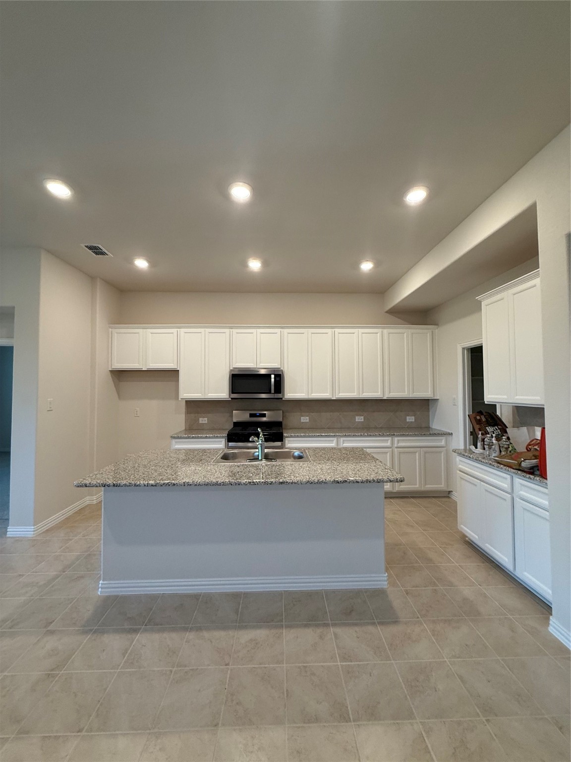 4013 Amethyst Drive