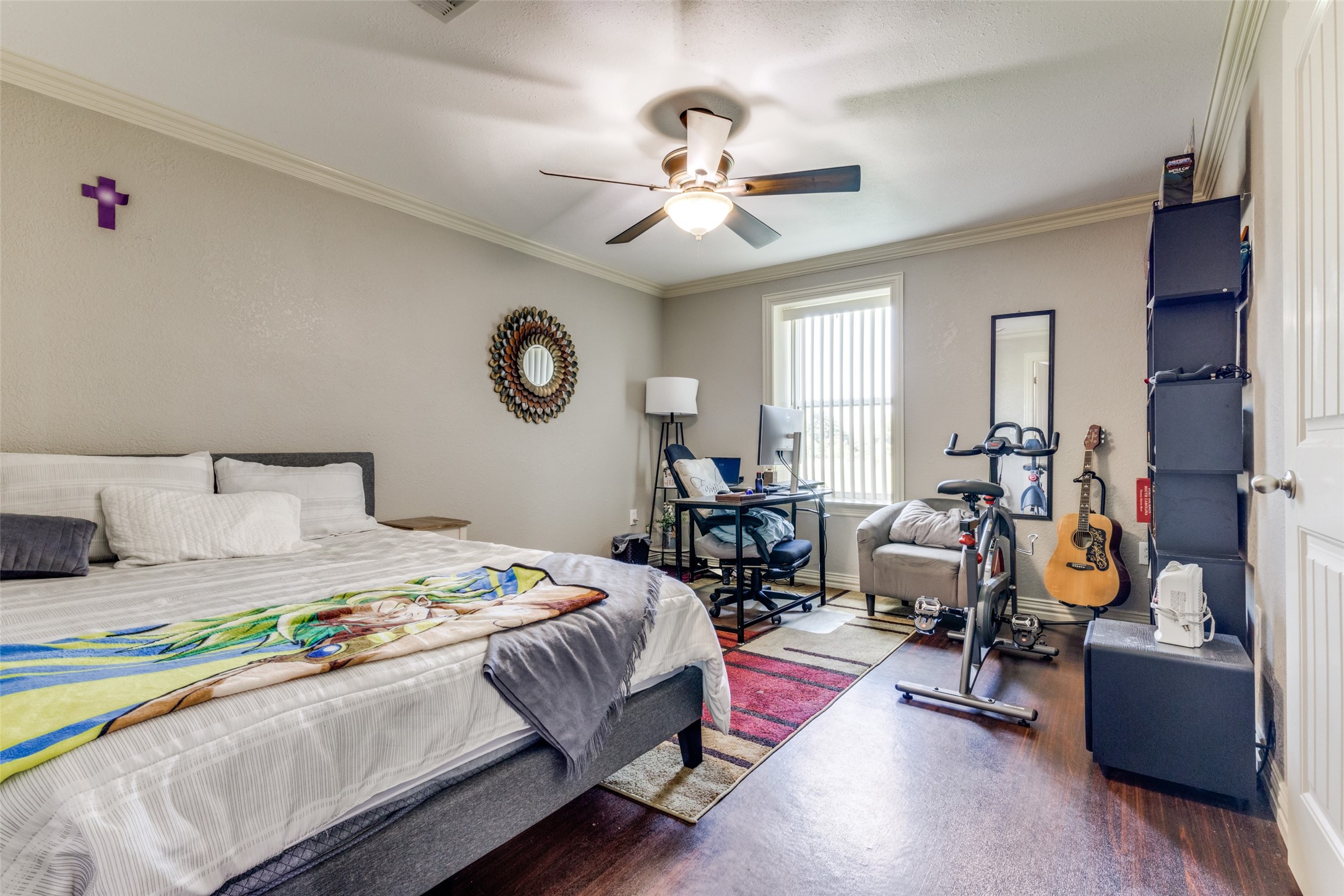 1590 Farm Road 2352