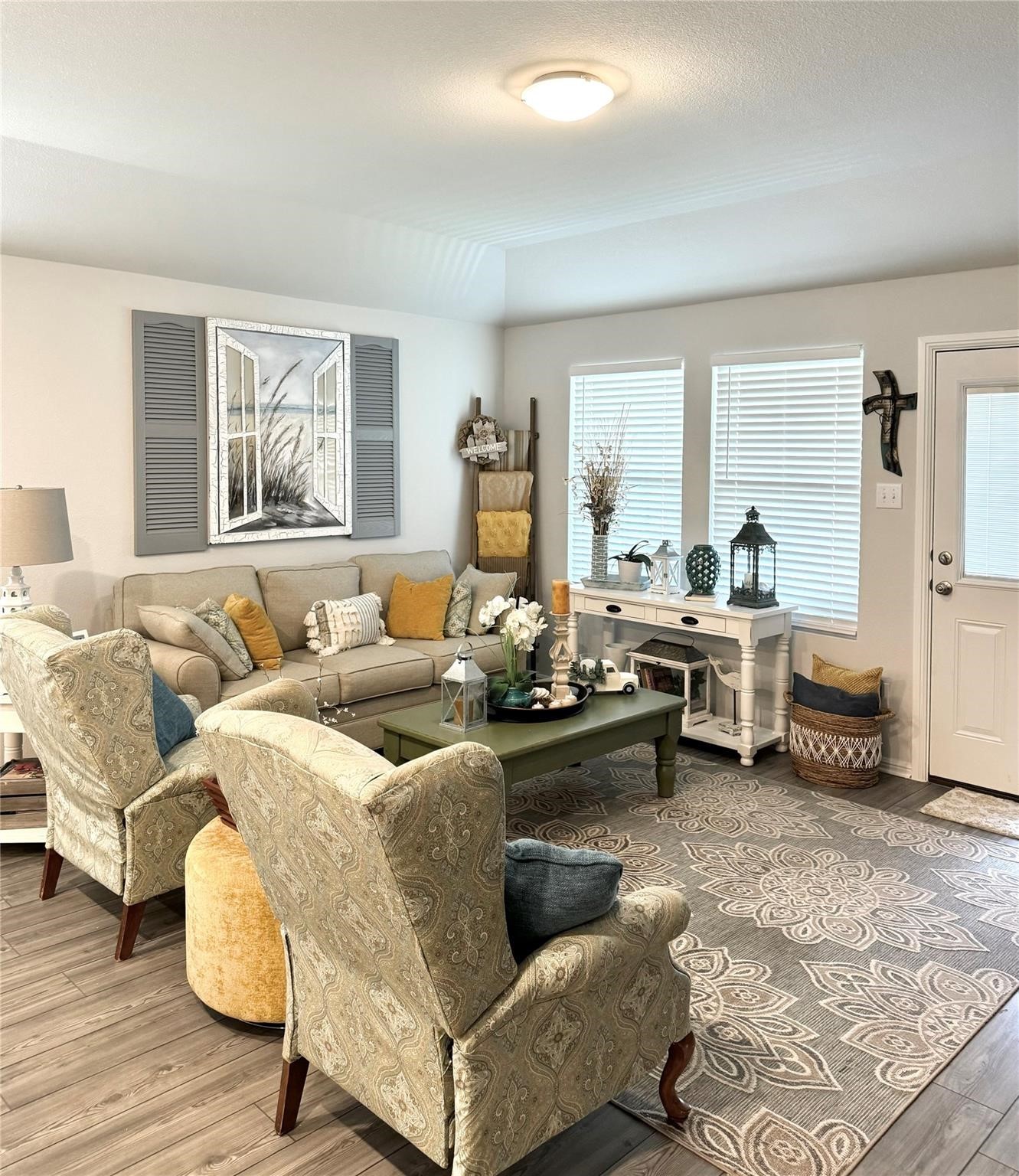 608 N Rain Barrel Place