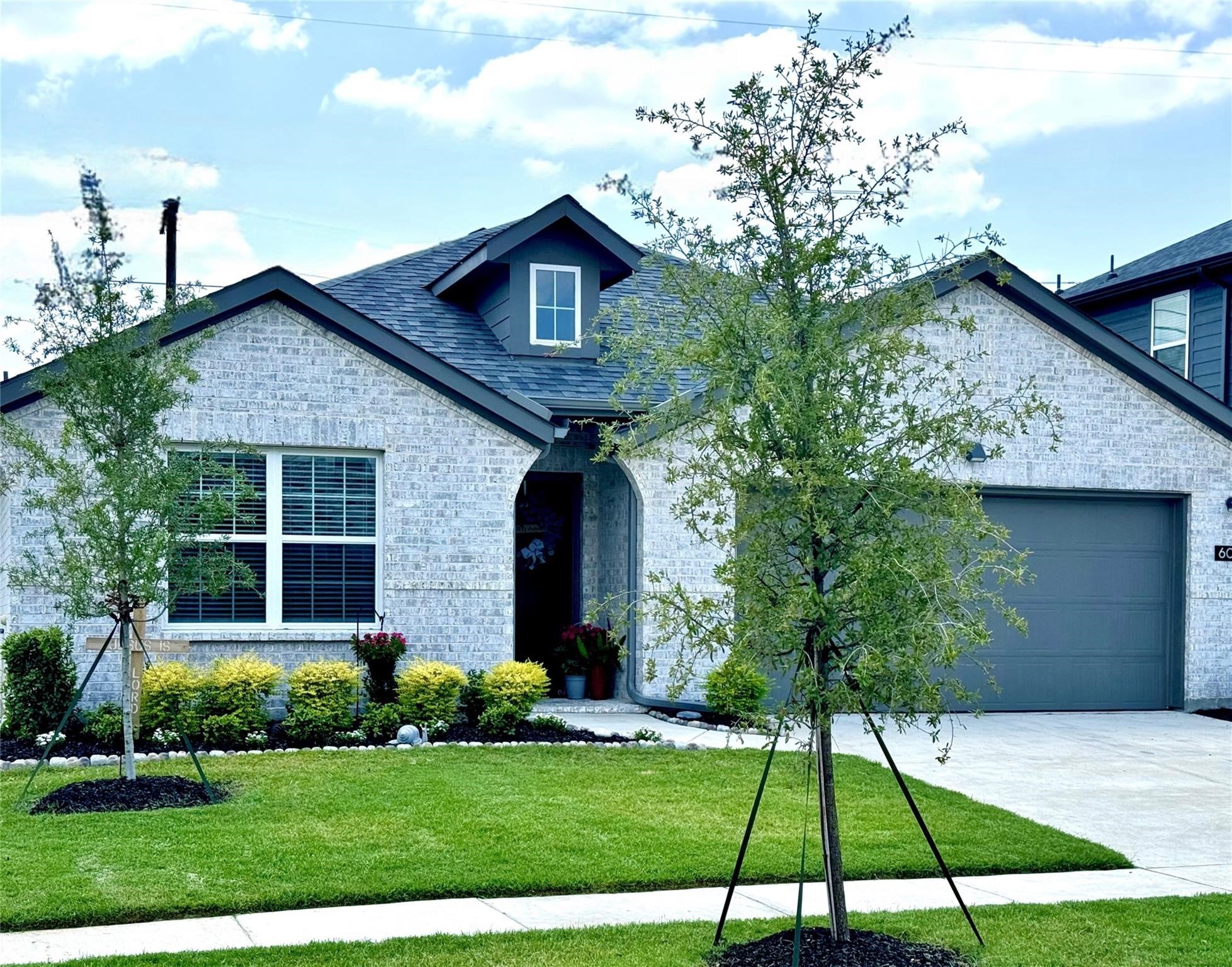 608 N Rain Barrel Place