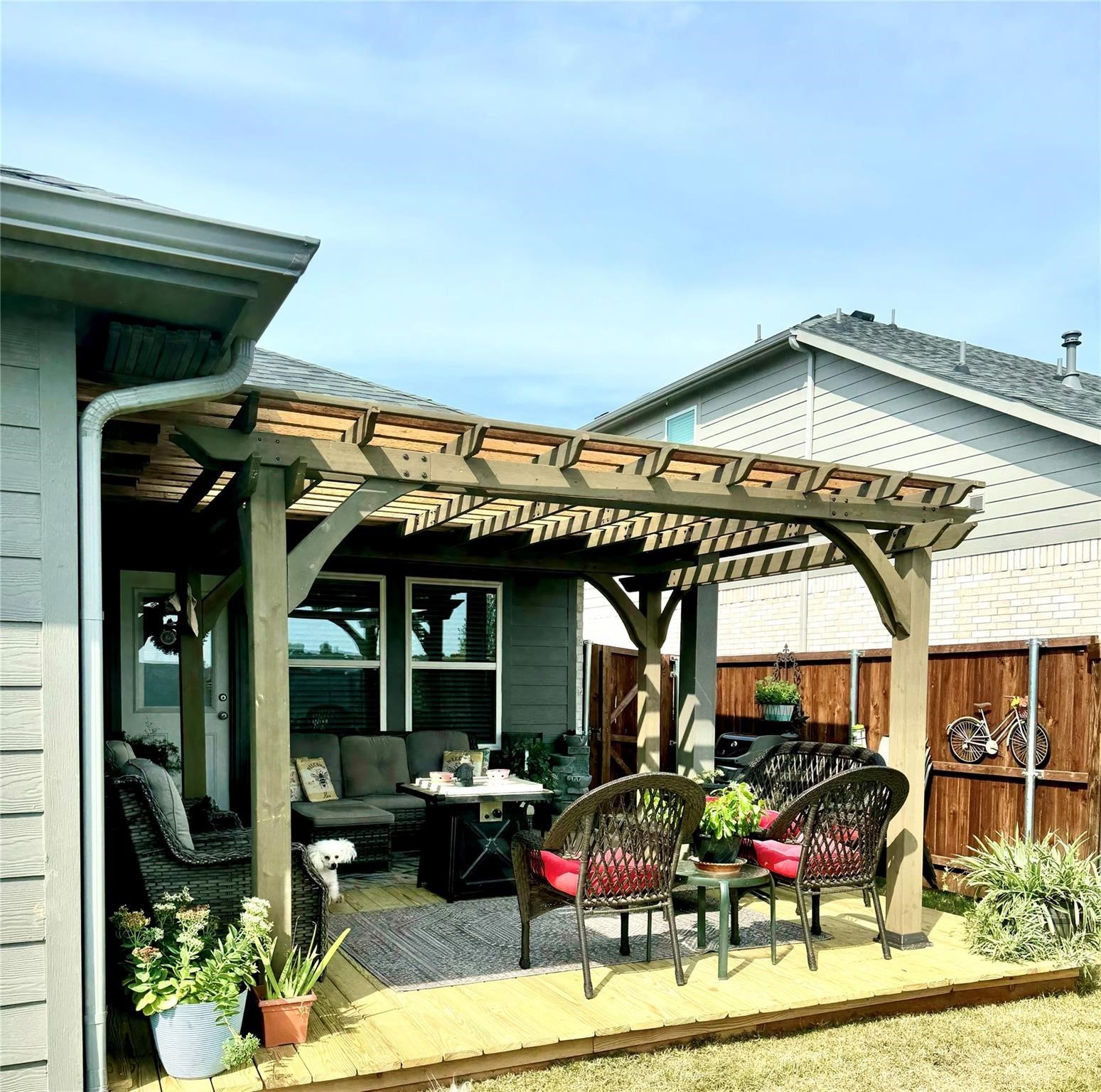 608 N Rain Barrel Place