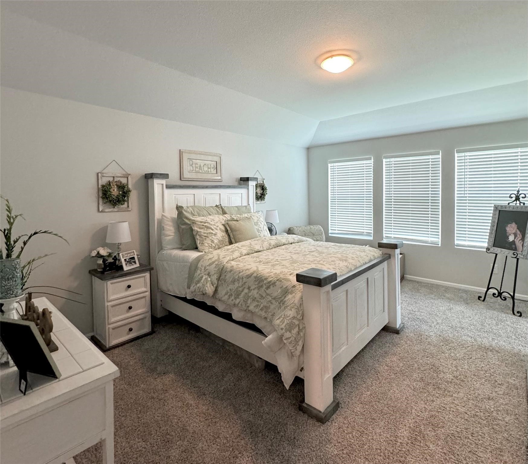 608 N Rain Barrel Place