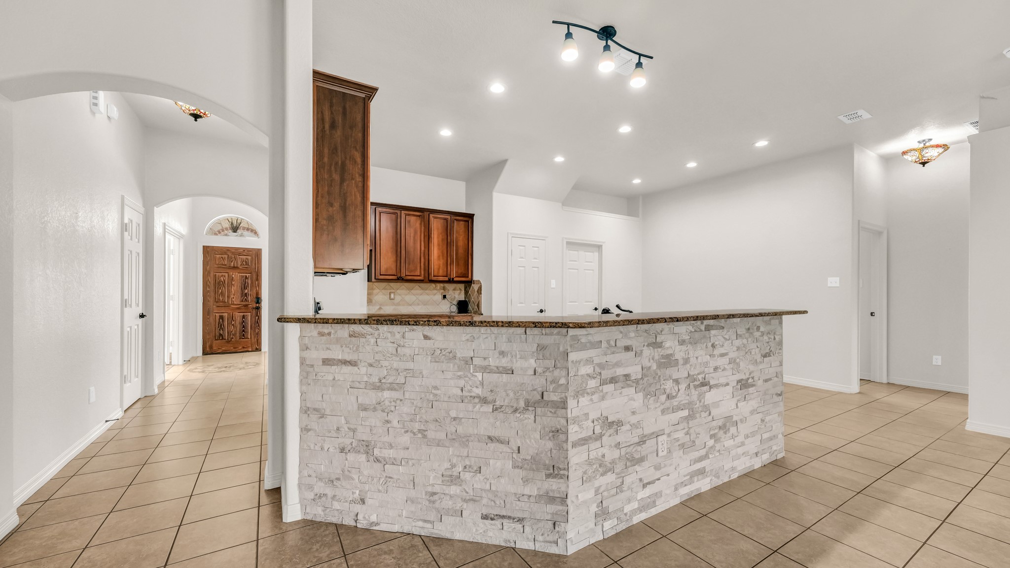 914 Randall Road