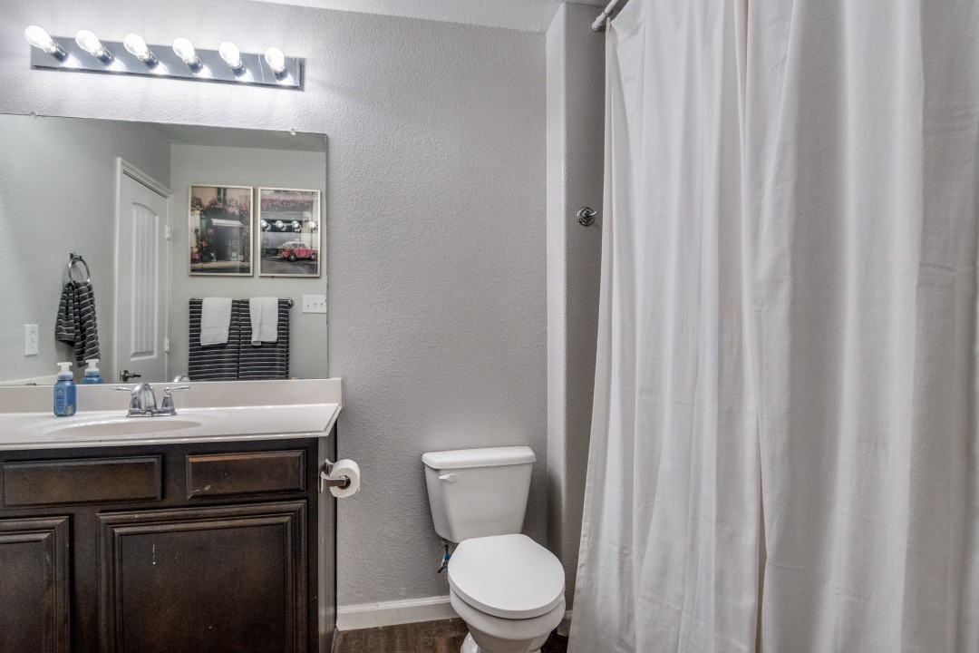 4043 Golden Rod Drive