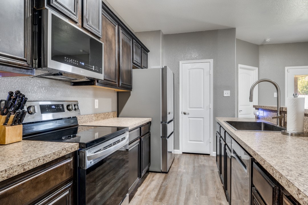 4043 Golden Rod Drive